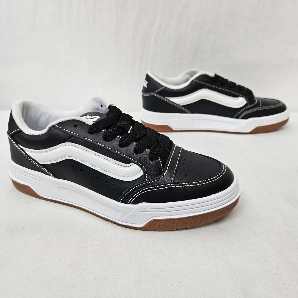Vans Hylane Leather Sneakers VN000D269X1 Black White Gum Womens Size 7.5